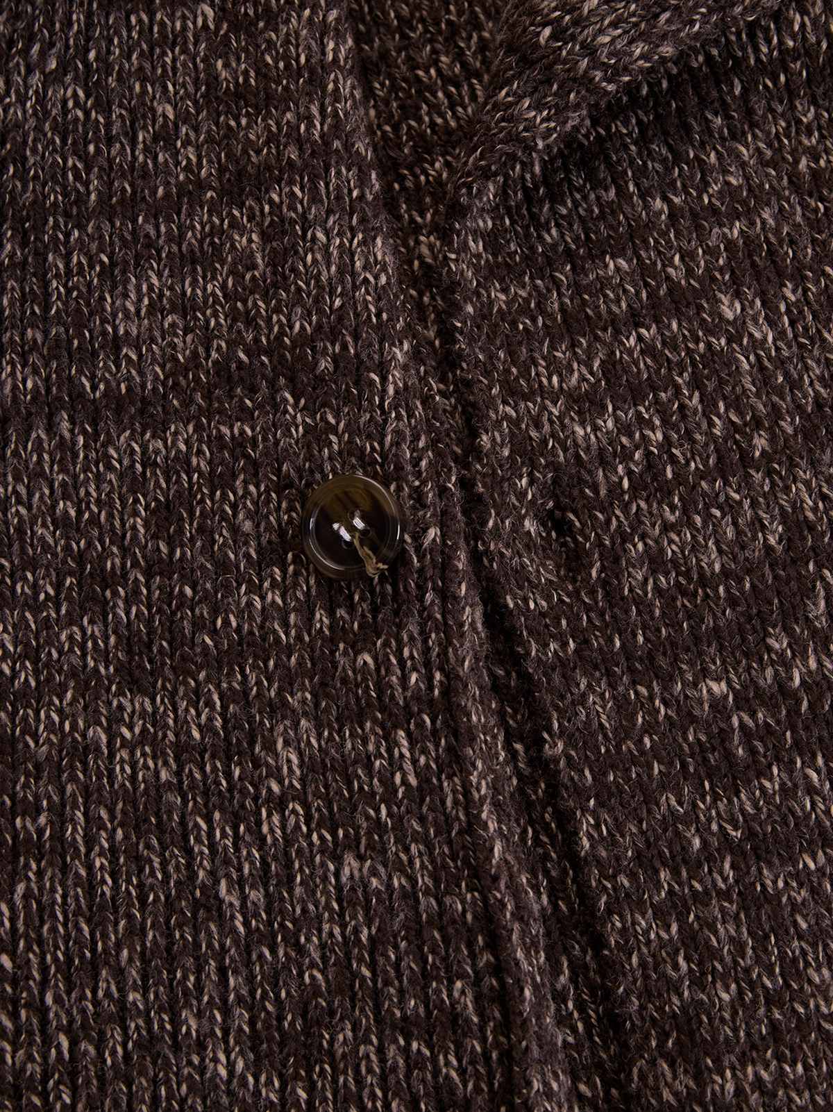 Chaqueta marrón de punto acanalado con cremallera asimétrica