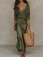 Conjunto de vestido lencero de punto y satén color marfil, de estilo relajado