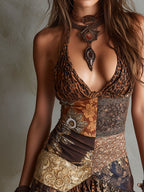 Vestido mini bohemio con estampado de leopardo y barroco, cuello halter y bajo con volantes