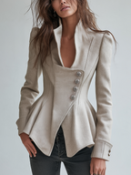 Blazer peplum asimétrico refinado con botones, color marfil