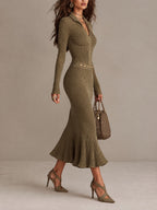Vestido midi elegante de punto acanalado con cremallera, corte sirena y cinturón con tachuelas